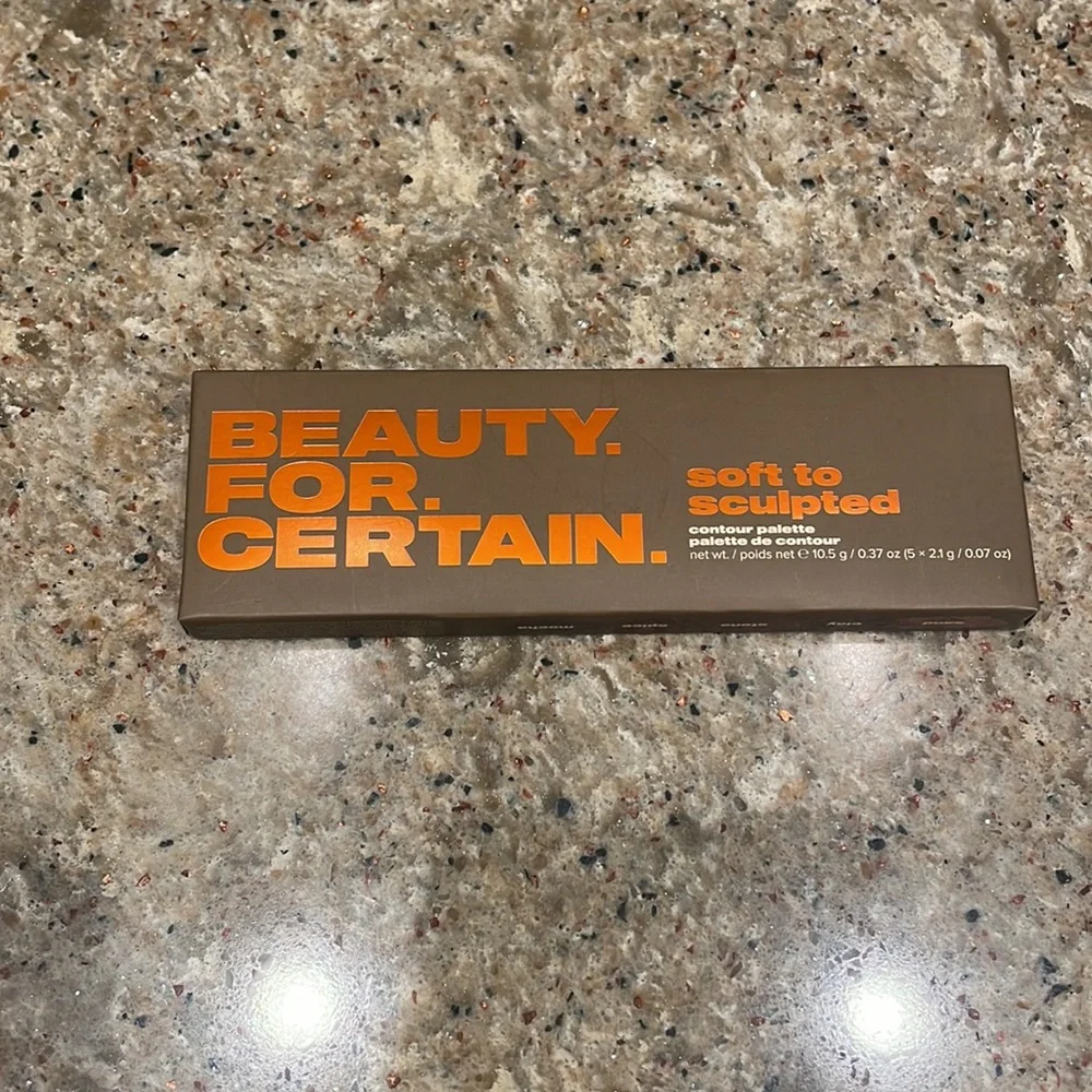 NEW  BEAUTY FOR CERTAIN soft to sculpted Contour Palette